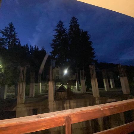 Sinaia Chic Minisuite Mirage-Self Check-In&Free Parking Екстер'єр фото