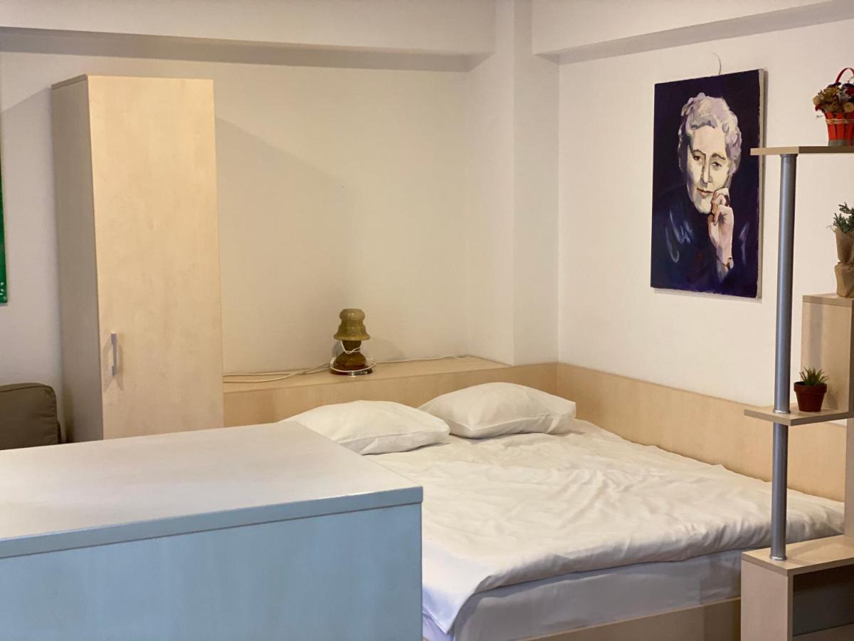 Sinaia Chic Minisuite Mirage-Self Check-In&Free Parking Екстер'єр фото