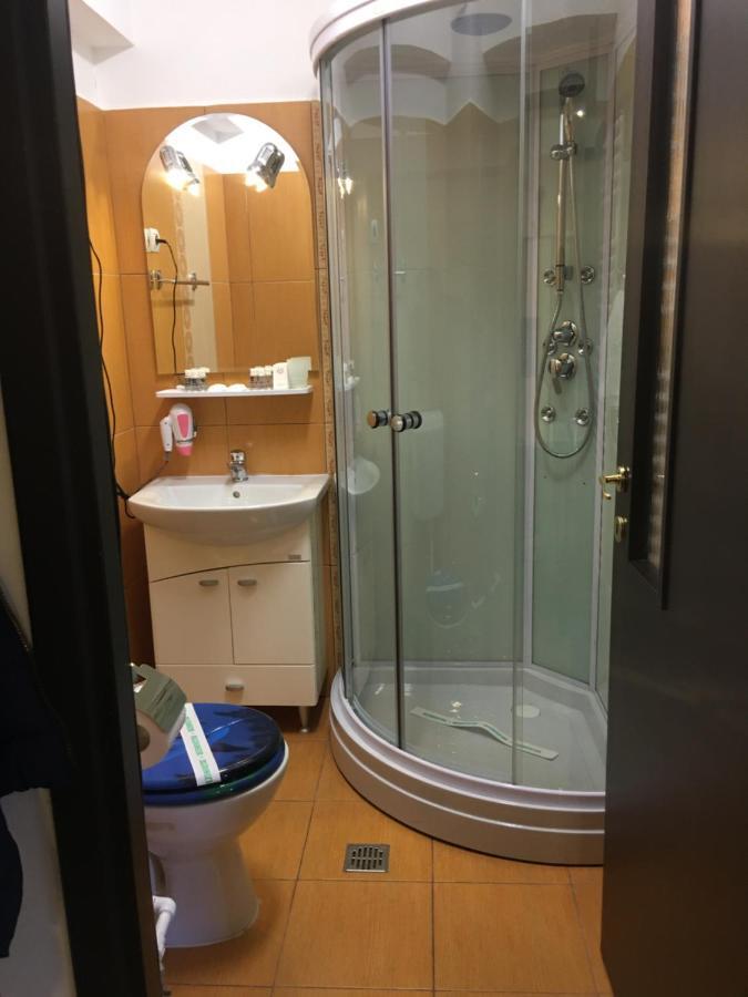Sinaia Chic Minisuite Mirage-Self Check-In&Free Parking Екстер'єр фото